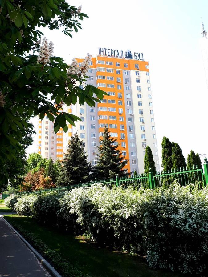 Apartment стильна та простора *